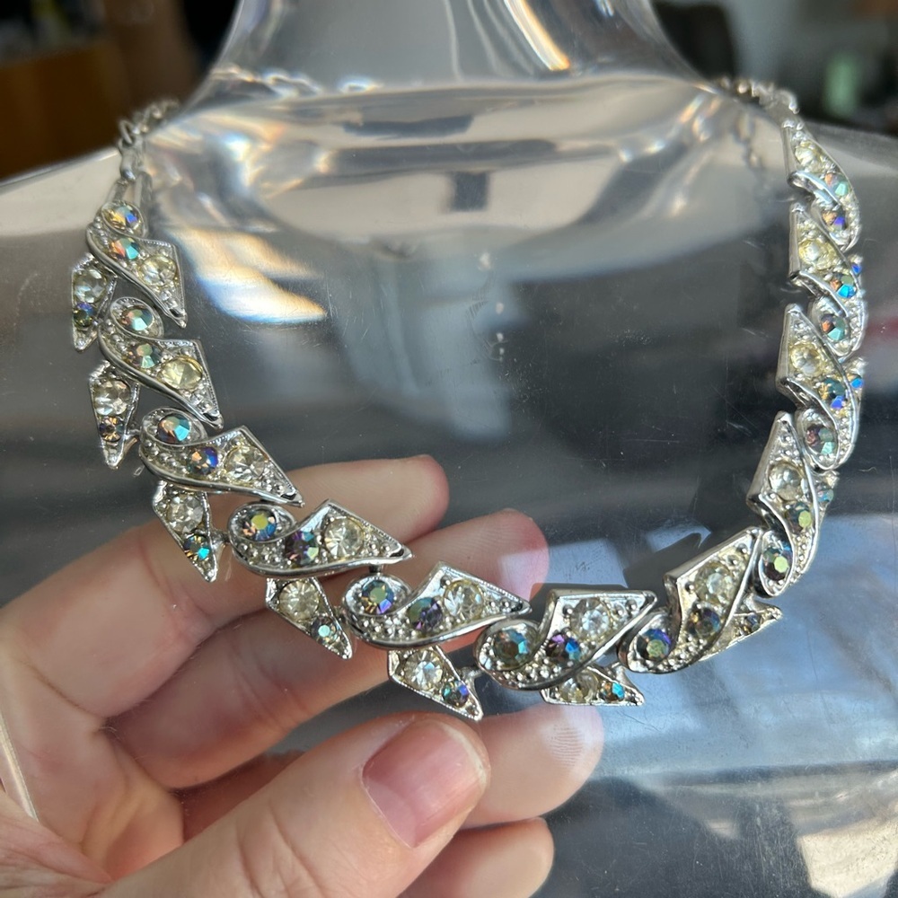 Elegant Silver Necklace with Crystal Accents 16 inch